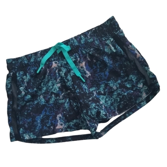 Fabletics Pamela Running/Jogging/Gym Shorts w/ Pocket Tidepool Print/Island. - Picture 2 of 10